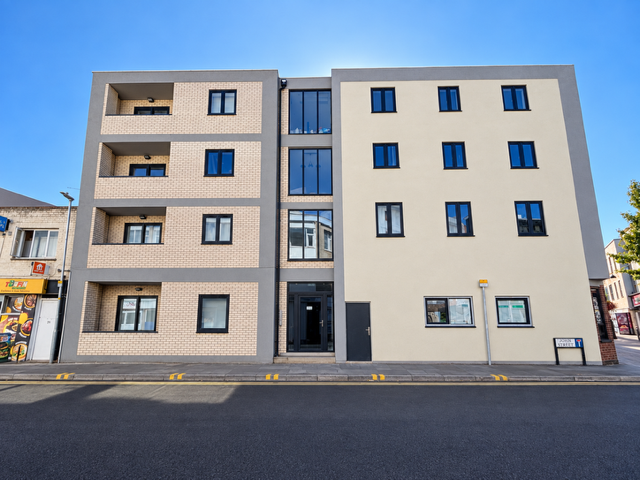 Flat 7, 29